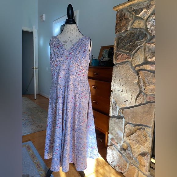 Miss Candyfloss
2xl floral dress - Picture 1 of 7